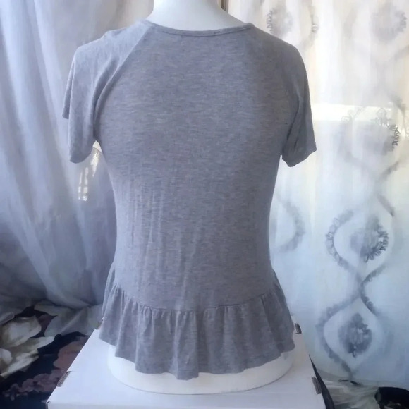 Women blouse size small (box U) - Picture 3 of 3